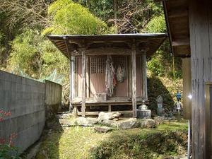 木造阿弥陀如来座像納堂外観